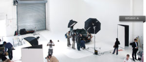 Read more about the article How to choose a good studio backdrop for Product Photography?